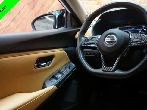 Certified 2023 Nissan Sentra SV w/ SV Premium Package FWD image 33