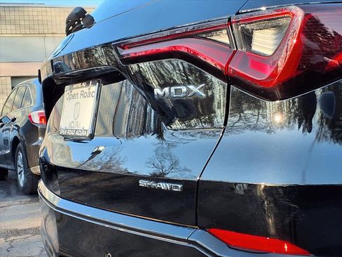 Certified 2023 Acura MDX A-Spec image 3