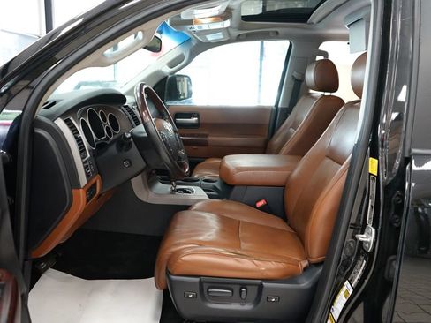 Used 2011 Toyota Sequoia Platinum AWD/4WD image 25