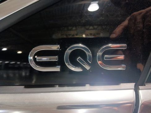 Used 2023 Mercedes-Benz EQE 500 4MATIC Sedan image 17