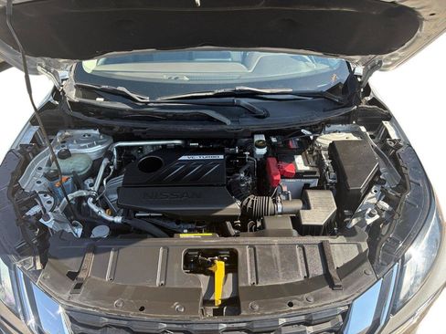 Used 2023 Nissan Rogue SV FWD image 18