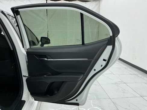 Used 2021 Toyota Camry SE FWD image 25
