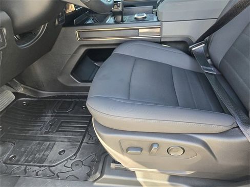 Used 2024 GMC Hummer EV 2X image 23