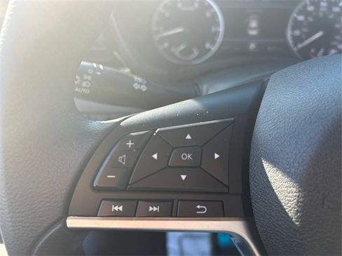 Certified 2025 Nissan Sentra SV image 12