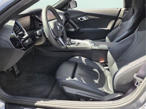 Certified 2026 BMW Z4 sDrive30i RWD image 9