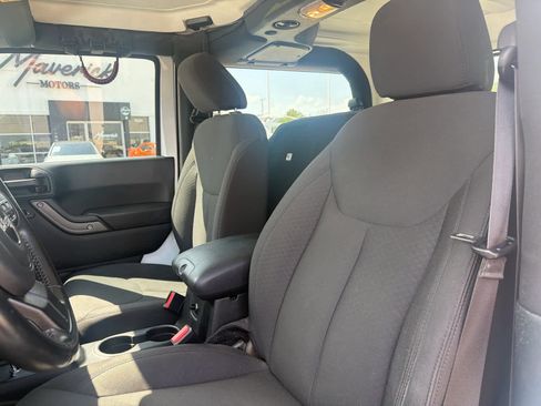 Used 2017 Jeep Wrangler Sport w/ Quick Order Package 24S image 6