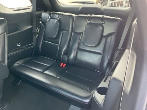 Used 2025 Ford Explorer ST image 25