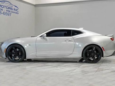 Used 2018 Chevrolet Camaro SS RWD image 17