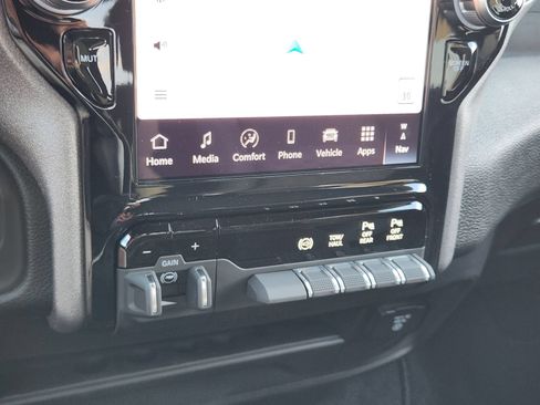 New 2026 RAM 3500 Tradesman AWD/4WD image 17