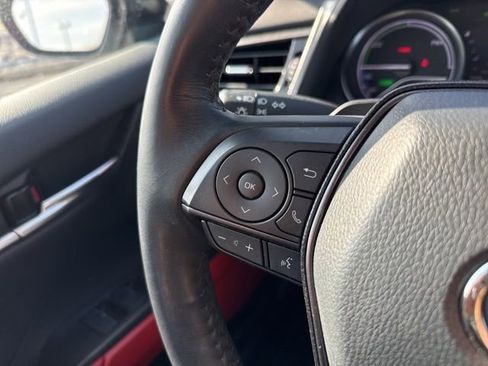 Used 2022 Toyota Camry XSE w/ Navigation Upgrade Package image 25