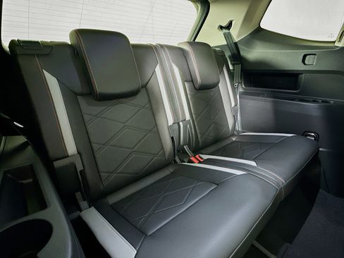 New 2026 Volkswagen Atlas Peak Edition AWD/4WD image 26