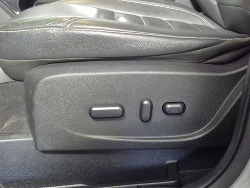Used 2016 Ford Escape Titanium FWD image 17