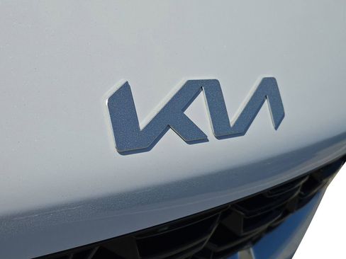 New 2025 Kia Sorento S w/ Panoramic Sunroof Package image 35