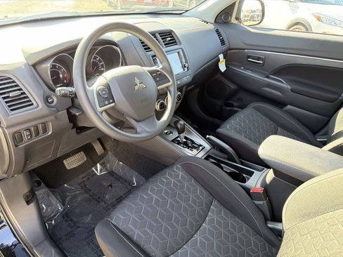 Used 2025 Mitsubishi Outlander Sport ES AWD/4WD image 12