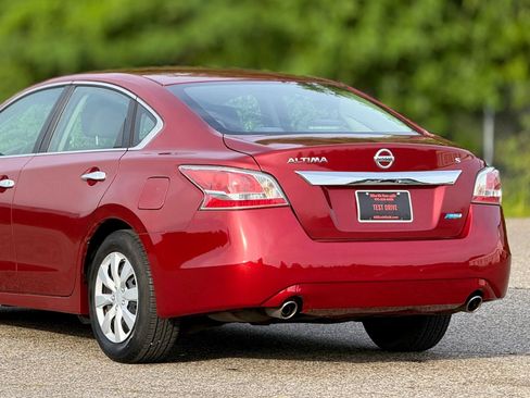 Used 2014 Nissan Altima 2.5 S FWD image 16