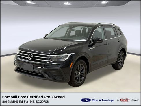 Used 2022 Volkswagen Tiguan SE w/ Panoramic Sunroof Package image 1