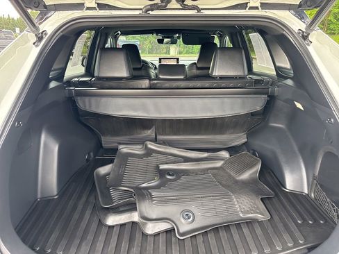 Used 2022 Toyota RAV4 XSE w/ XSE Grade Weather Package AWD/4WD image 5