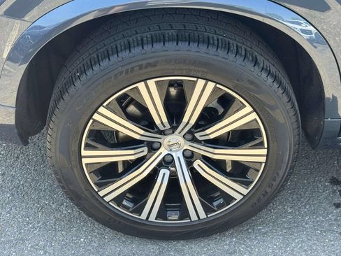 Certified 2023 Volvo XC90 B6 Plus AWD/4WD image 7