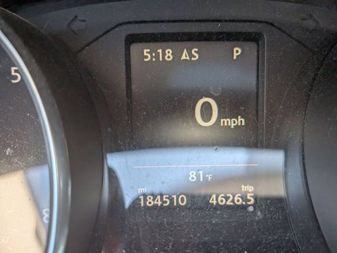 Used 2017 Volkswagen Passat 1.8T SE FWD image 14