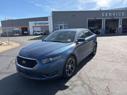 Used 2018 Ford Taurus SHO w/ Driver Assist Package image 12