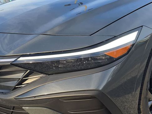 New 2026 Hyundai Elantra Sport image 11