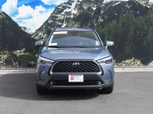 Certified 2022 Toyota Corolla Cross XLE w/ Convenience Package image 5