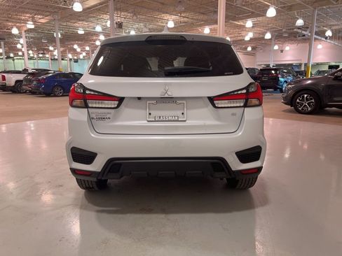 New 2025 Mitsubishi Outlander Sport SE image 4