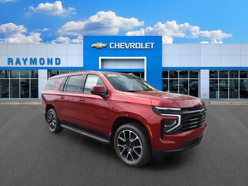 New 2026 Chevrolet Suburban RST w/ Comfort Package AWD/4WD image 1