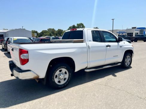 Used 2015 Toyota Tundra SR5 AWD/4WD image 5