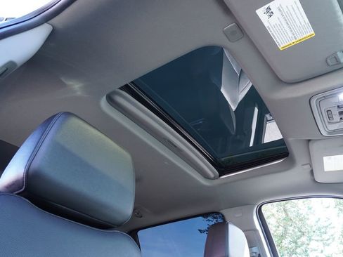 Certified 2022 GMC Sierra 1500 SLT w/ SLT Premium Plus Package image 14