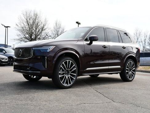 New 2026 Volvo XC90 B6 Plus w/ Protection Package Premier AWD/4WD image 3