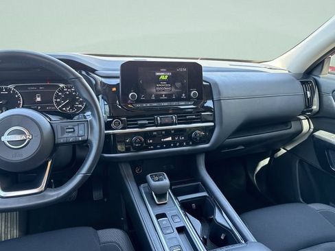 Certified 2023 Nissan Pathfinder SV FWD image 26