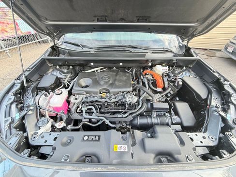 Used 2025 Toyota RAV4 LE image 31