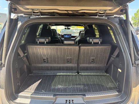 Used 2023 Lincoln Navigator Reserve AWD/4WD image 19