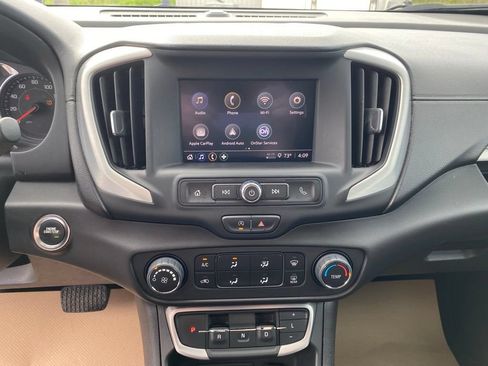 Used 2024 GMC Terrain SLE AWD/4WD image 15