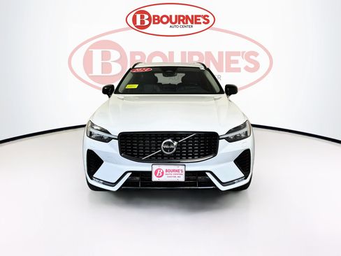 Used 2024 Volvo XC60 B5 Plus w/ Climate Package AWD/4WD image 7