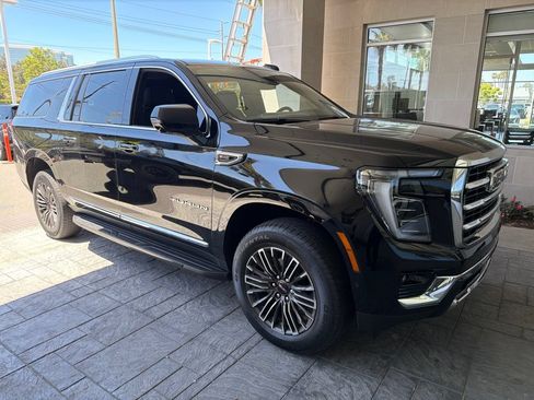 Used 2026 GMC Yukon XL Elevation RWD image 10