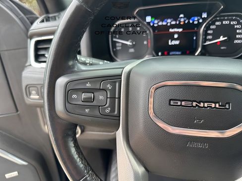 Used 2021 GMC Yukon Denali image 35