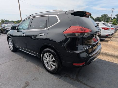 Used 2019 Nissan Rogue SV FWD image 5