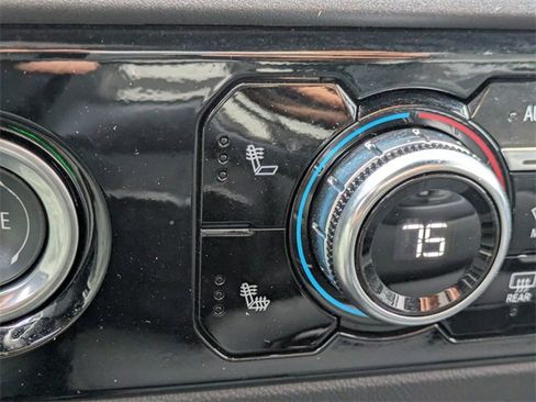 Used 2024 GMC Sierra 1500 Elevation image 23