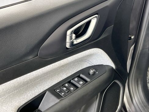 Used 2022 Jeep Compass Latitude w/ Convenience Group image 17