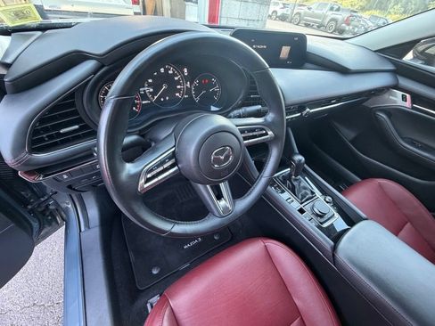Used 2023 MAZDA MAZDA3 s FWD image 18
