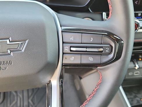 Used 2023 Chevrolet Colorado Z71 w/ Z71 Convenience Package 2 image 16