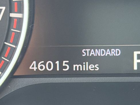 Used 2024 Nissan Pathfinder SV image 30