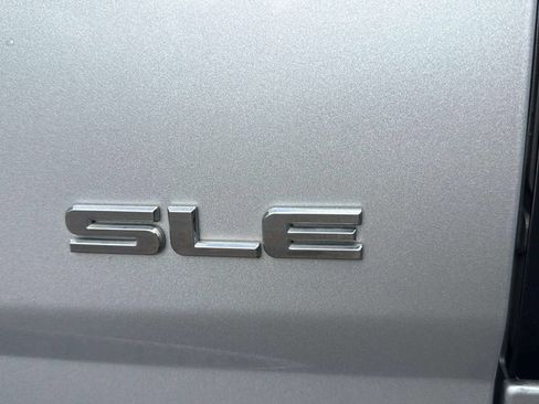 Used 2017 GMC Canyon SLE RWD image 19