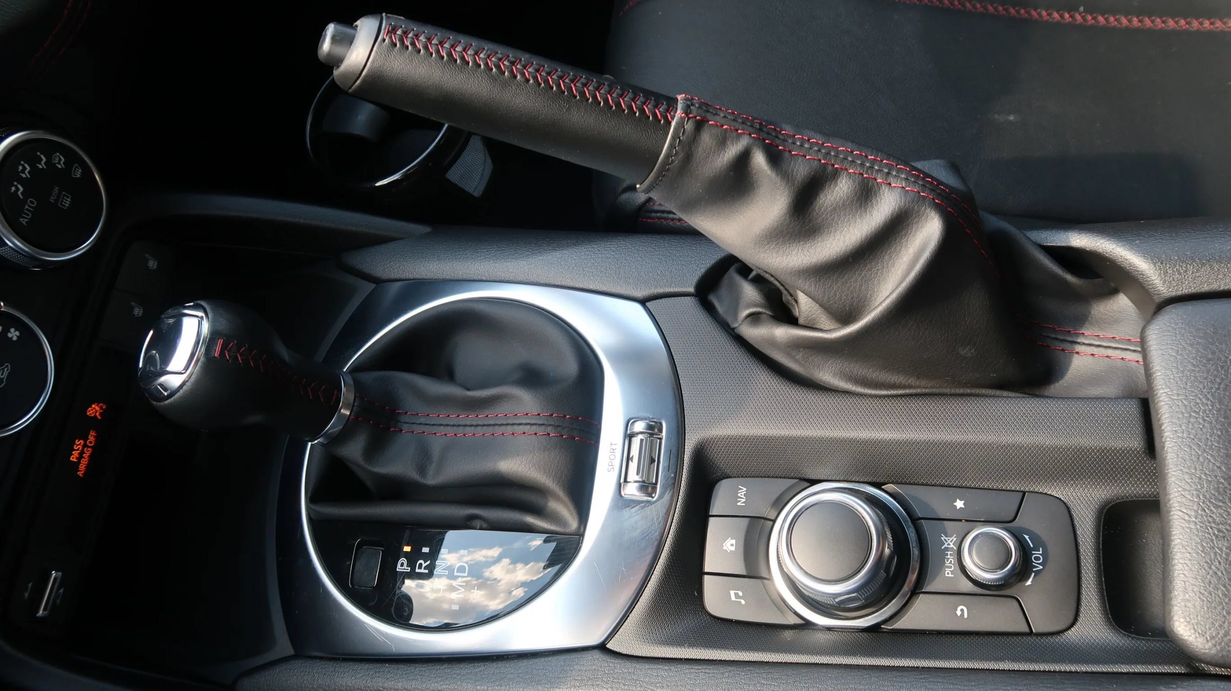 Used 2019 MAZDA MX-5 Miata RF Grand Touring RWD image 24