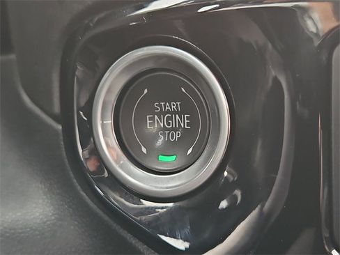 Certified 2025 Chevrolet Silverado 1500 LT image 23