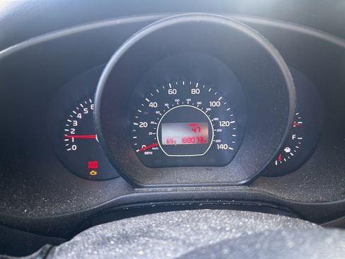 Used 2015 Kia Soul image 12