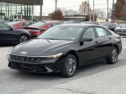 New 2026 Hyundai Elantra Blue w/ Cargo Package image 15