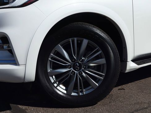 Used 2022 INFINITI QX80 Luxe w/ All-Season Package image 5